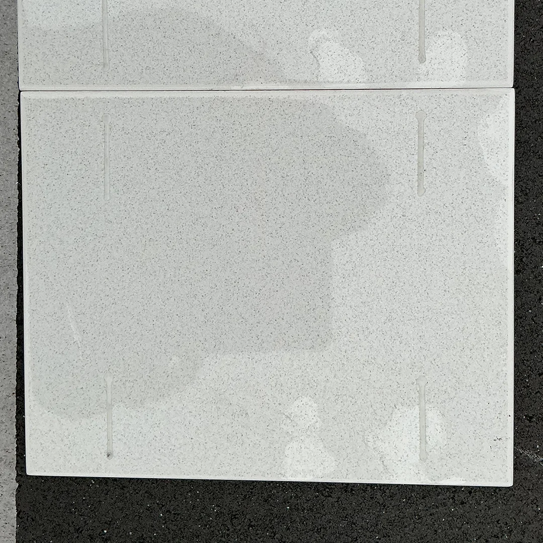 Binnentegels 20x25 stip 152m2 €7,50 pm2